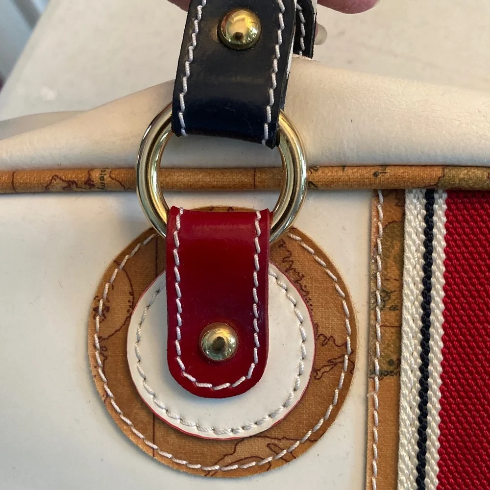 VTG Alviero Martini White and Red Women's Bag - Picture 13 of 13